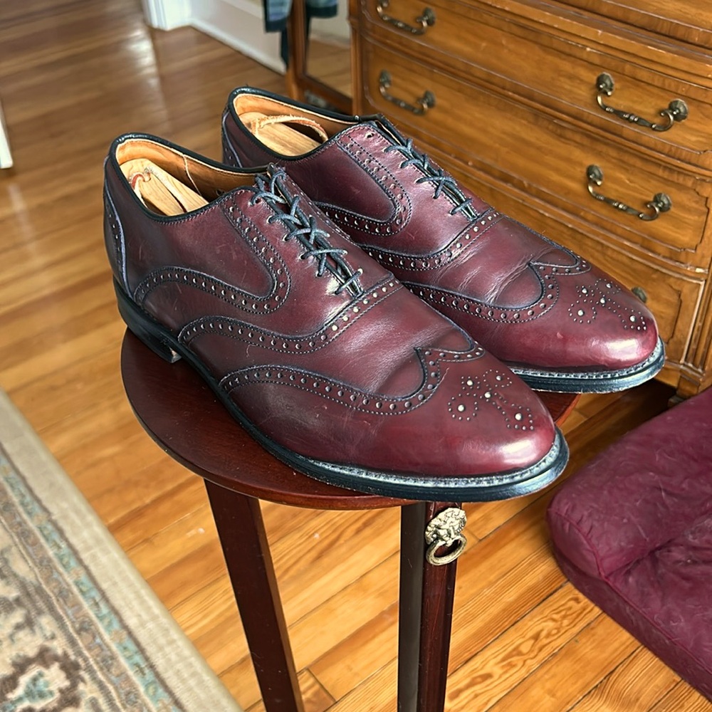 Allen Edmonds Oxblood McClain Wingtip. Size 11 EEE